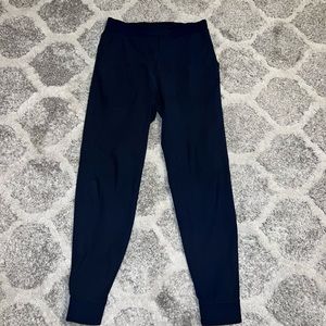 Lululemon Men's Navy Pants Size Small